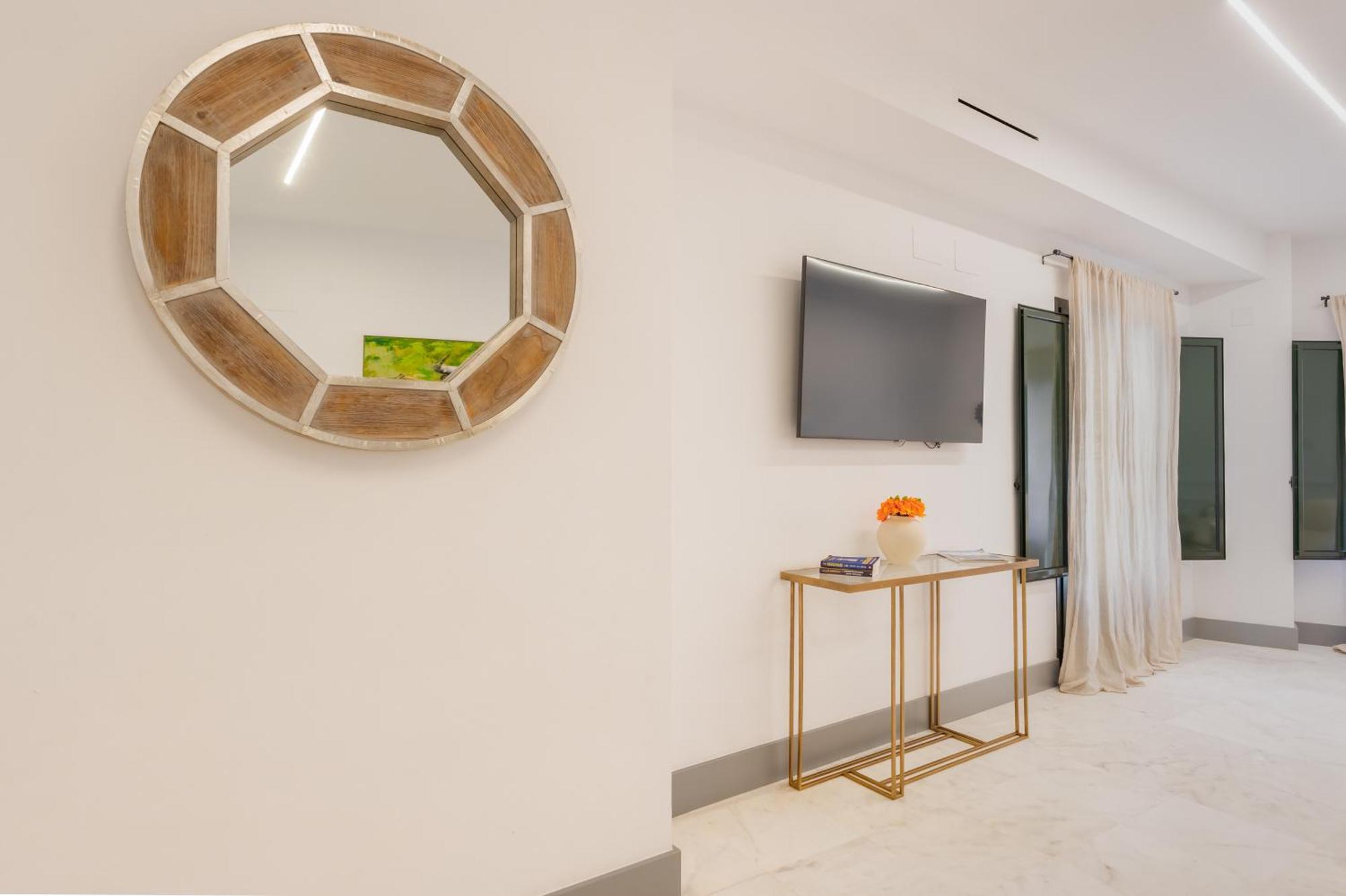Panther Home Francos Севилья Экстерьер фото