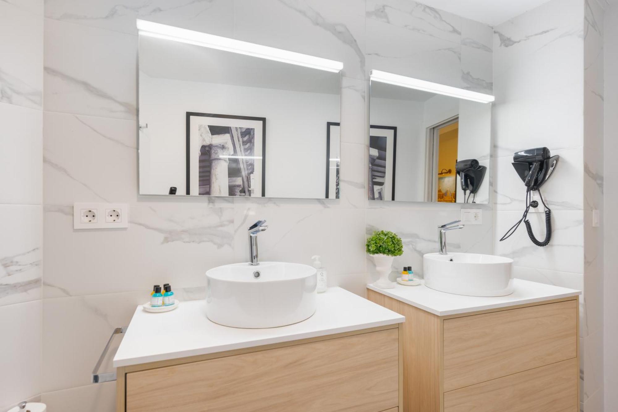 Panther Home Francos Севилья Экстерьер фото